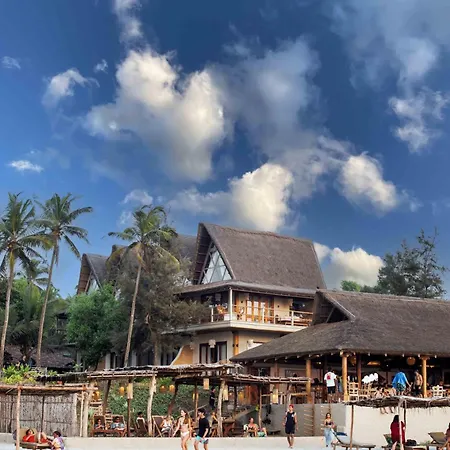 Vaayu Kula Mandrem Hotel